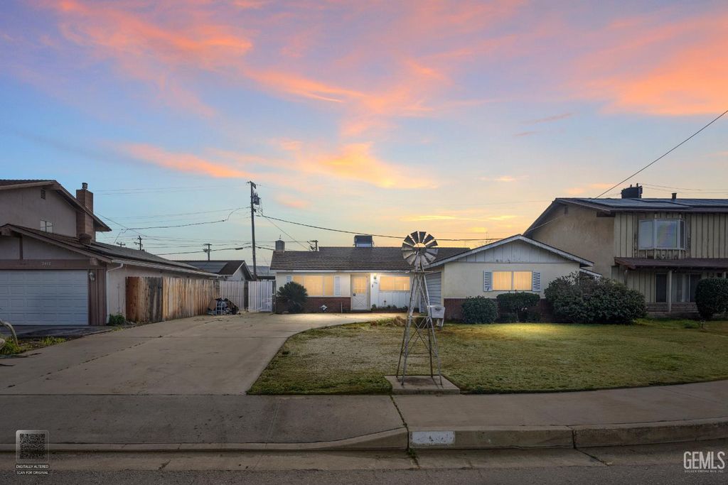 2418 Hasti Acres Drive, Bakersfield, CA 93309