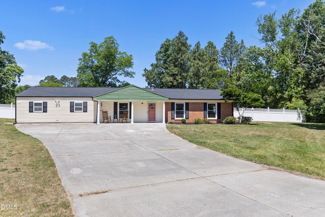 2612 Sapona Circle, Sanford, NC 27332