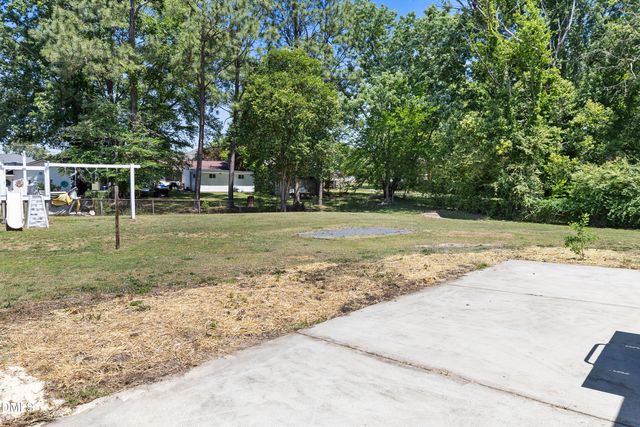 2612 Sapona Circle, Sanford, NC 27332