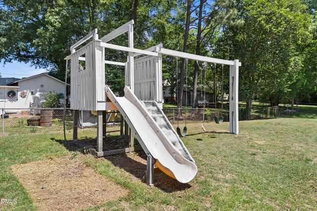 2612 Sapona Circle, Sanford, NC 27332