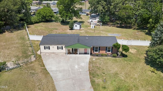 2612 Sapona Circle, Sanford, NC 27332