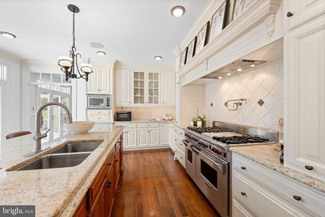 429 CHURCH RD, Devon, PA 19333