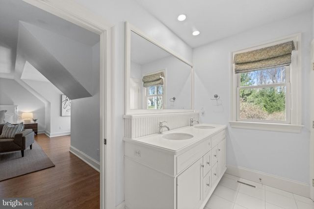 429 CHURCH RD, Devon, PA 19333