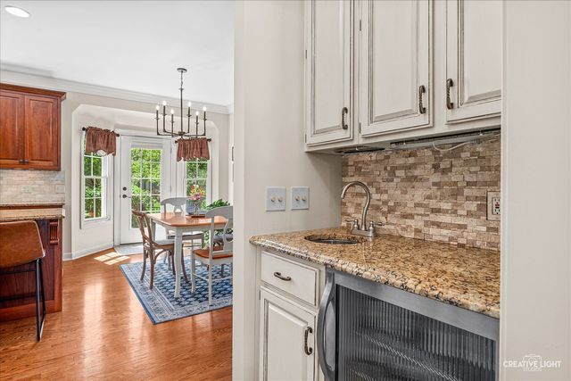 1160 Midwest Lane, Wheaton, IL 60189