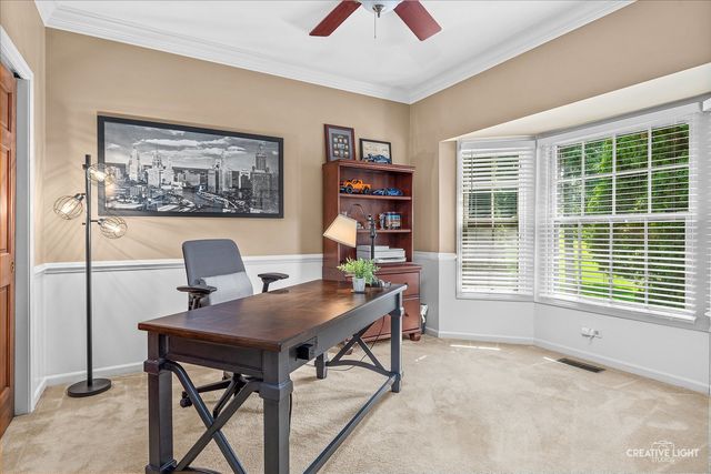 1160 Midwest Lane, Wheaton, IL 60189