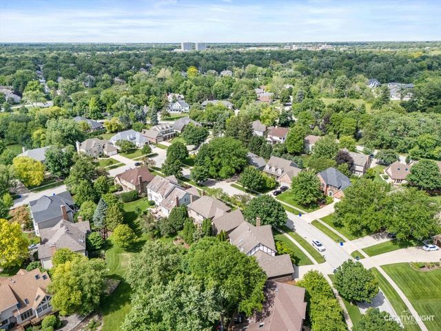 1160 Midwest Lane, Wheaton, IL 60189