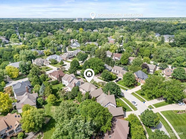 1160 Midwest Lane, Wheaton, IL 60189