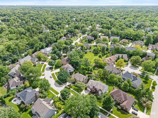 1160 Midwest Lane, Wheaton, IL 60189
