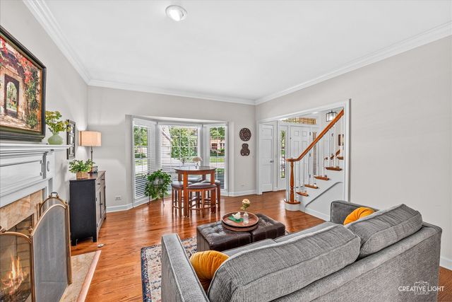 1160 Midwest Lane, Wheaton, IL 60189