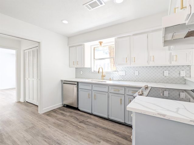 2706 Oakmont Lane, Missouri City, TX 77459