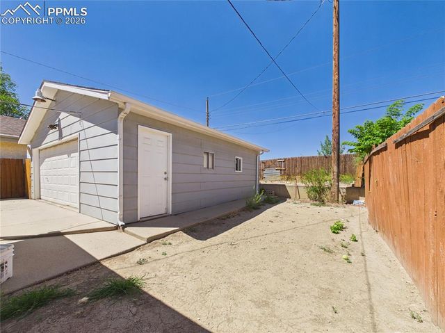 1213 E 13th Street, Pueblo, CO 81001
