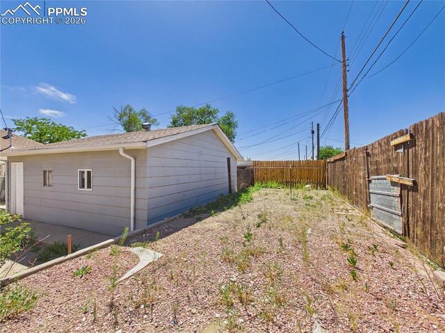 1213 E 13th Street, Pueblo, CO 81001