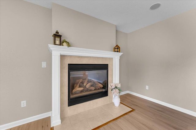 20250 Demac Drive, Redding, CA 96002