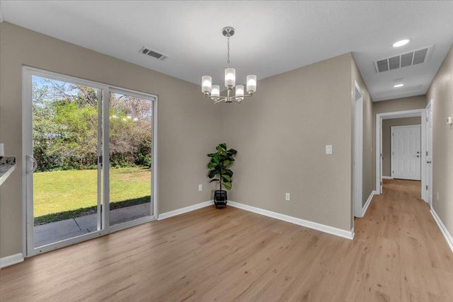 20250 Demac Drive, Redding, CA 96002