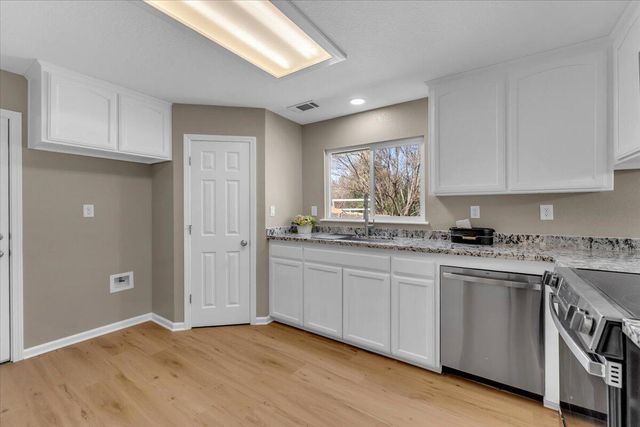 20250 Demac Drive, Redding, CA 96002