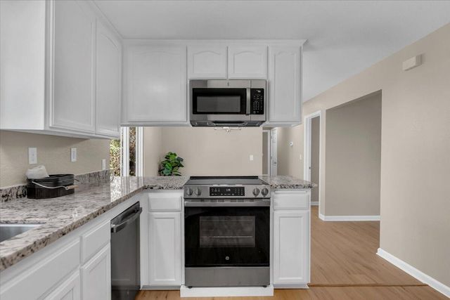 20250 Demac Drive, Redding, CA 96002