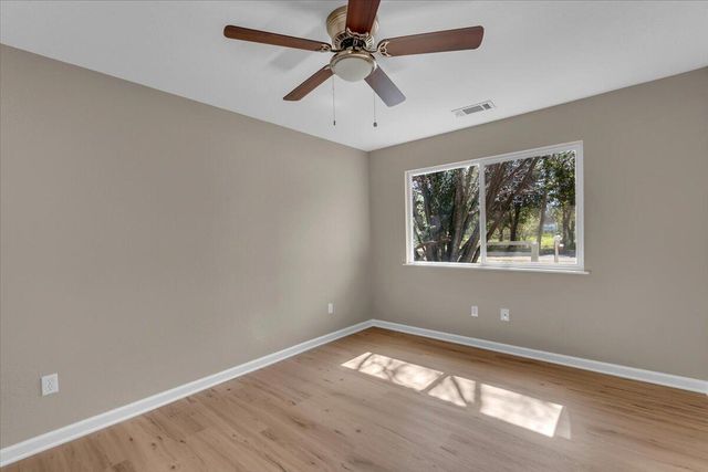 20250 Demac Drive, Redding, CA 96002