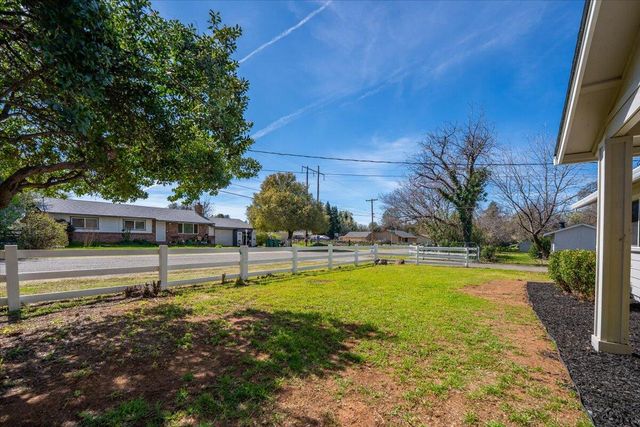 20250 Demac Drive, Redding, CA 96002