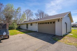 20250 Demac Drive, Redding, CA 96002