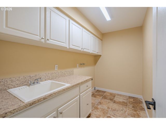 16505 Se FISHER Dr, Vancouver, WA 98683