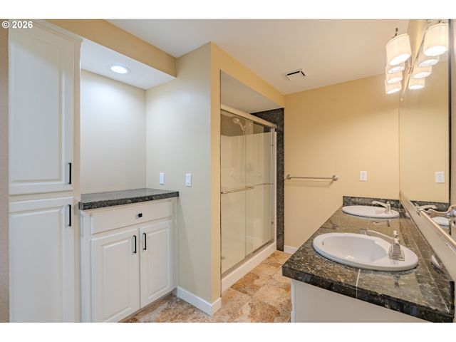 16505 Se FISHER Dr, Vancouver, WA 98683