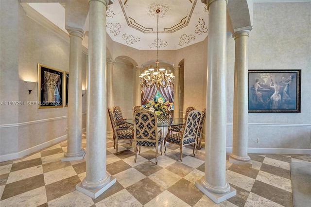 10813 Blackhawk Street, Plantation, FL 33324