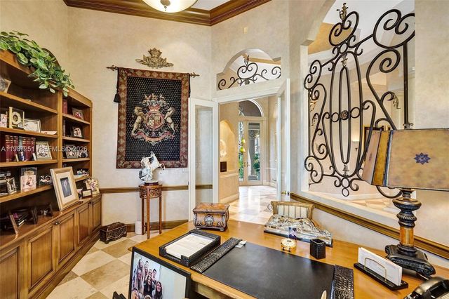 10813 Blackhawk Street, Plantation, FL 33324