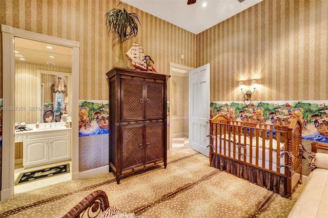 10813 Blackhawk Street, Plantation, FL 33324