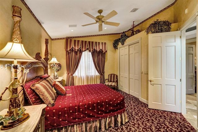 10813 Blackhawk Street, Plantation, FL 33324