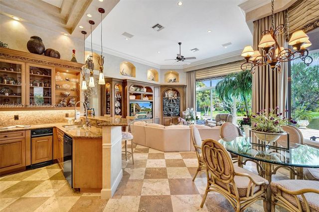 10813 Blackhawk Street, Plantation, FL 33324
