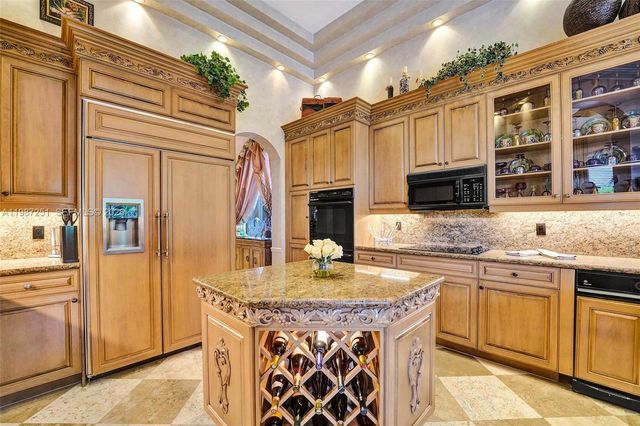10813 Blackhawk Street, Plantation, FL 33324