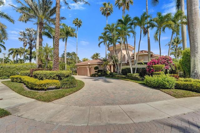 10813 Blackhawk Street, Plantation, FL 33324
