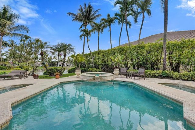 10813 Blackhawk Street, Plantation, FL 33324