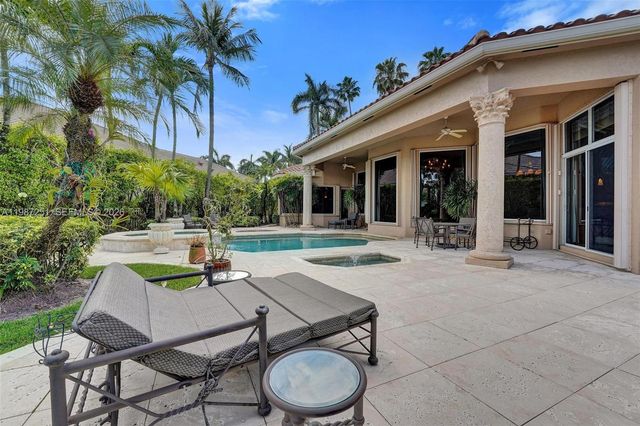10813 Blackhawk Street, Plantation, FL 33324