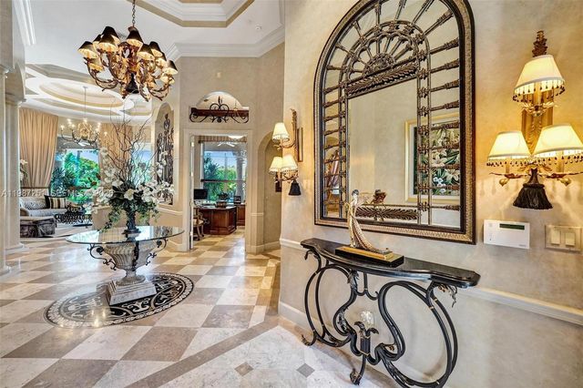 10813 Blackhawk Street, Plantation, FL 33324