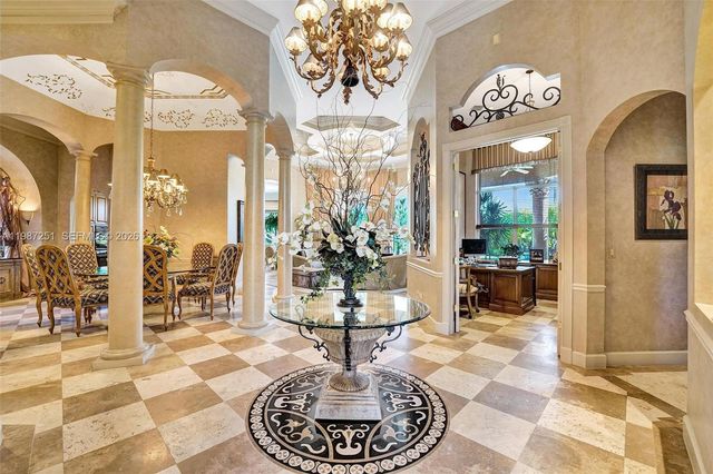 10813 Blackhawk Street, Plantation, FL 33324