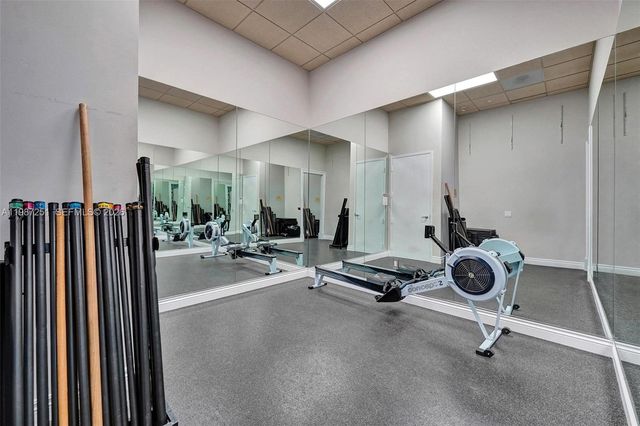 10813 Blackhawk Street, Plantation, FL 33324
