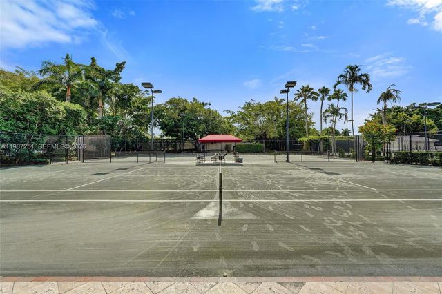 10813 Blackhawk Street, Plantation, FL 33324