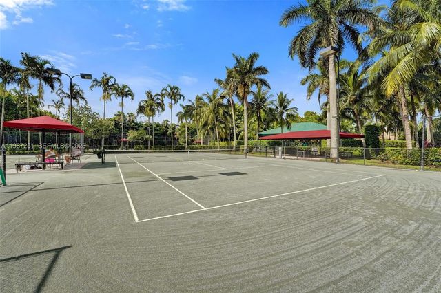 10813 Blackhawk Street, Plantation, FL 33324