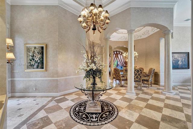 10813 Blackhawk Street, Plantation, FL 33324
