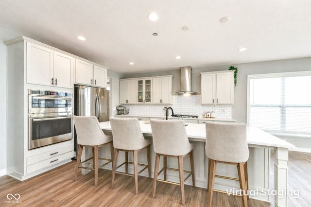 10627 Oak Bend Boulevard, Indianapolis, IN 46239