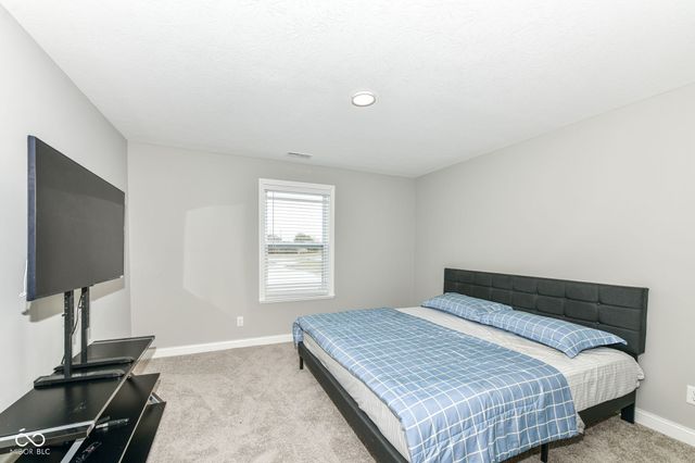 10627 Oak Bend Boulevard, Indianapolis, IN 46239