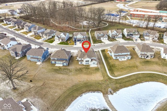 10627 Oak Bend Boulevard, Indianapolis, IN 46239