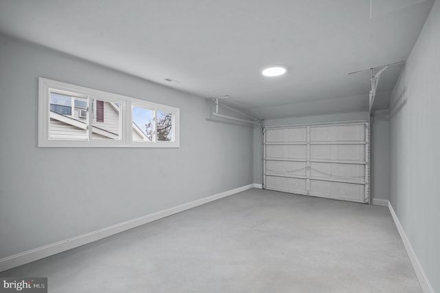16 BARRINGTON LN, Willingboro, NJ 08046