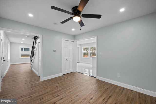 16 BARRINGTON LN, Willingboro, NJ 08046