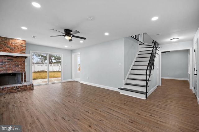 16 BARRINGTON LN, Willingboro, NJ 08046