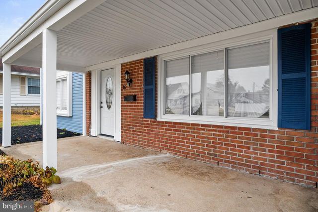 16 BARRINGTON LN, Willingboro, NJ 08046