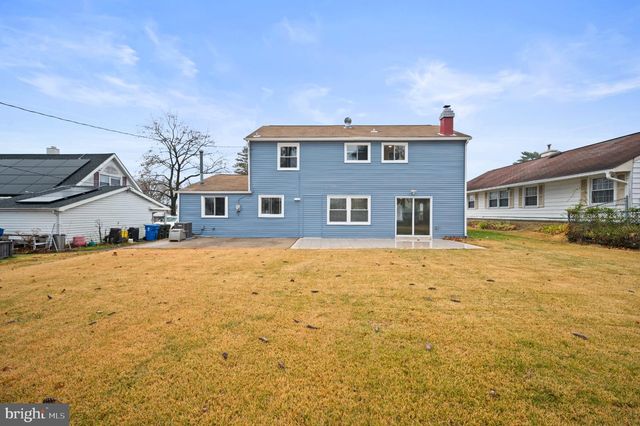 16 BARRINGTON LN, Willingboro, NJ 08046