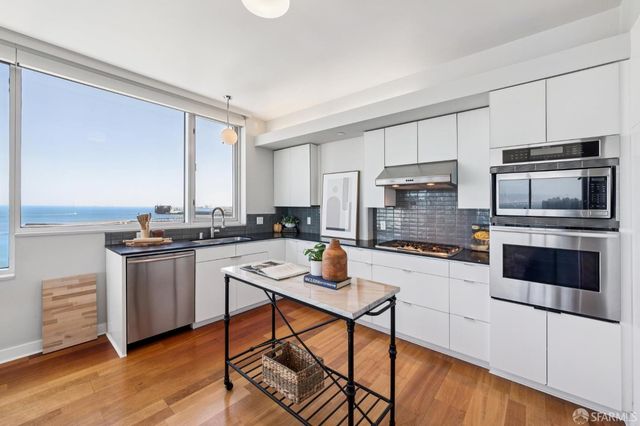 501 Beale Street 14A, San Francisco, CA 94105