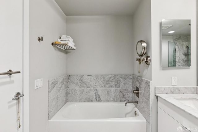 501 Beale Street 14A, San Francisco, CA 94105